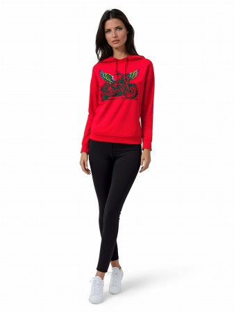 czerwona-bluza-damska-motocykl-skrzydla-modelka.jpg